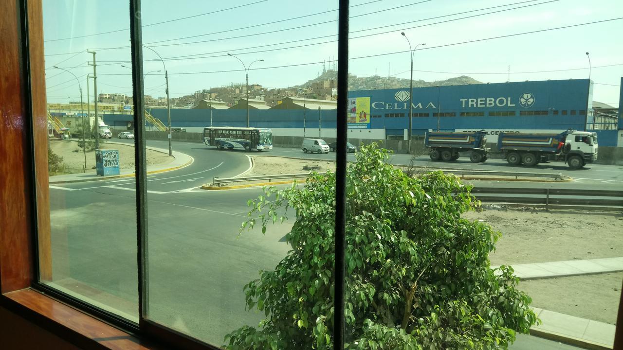 Hostal Residencial Mochica Lima Exterior foto